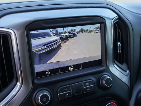 Used 2021 Chevrolet Silverado 1500 LT image 20