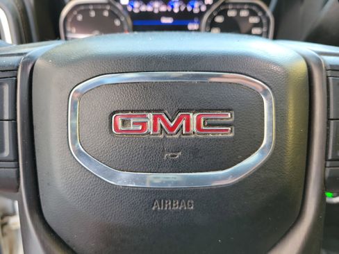 Used 2022 GMC Sierra 1500 AT4 w/ AT4 Premium Package AWD/4WD image 21