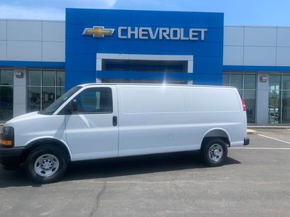 New 2026 Chevrolet Express 2500 Extended w/ Driver Convenience Package
