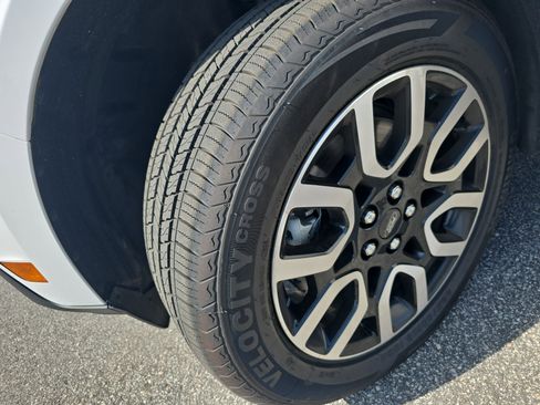 Used 2022 Ford Maverick Lariat w/ Lariat Luxury Package image 31