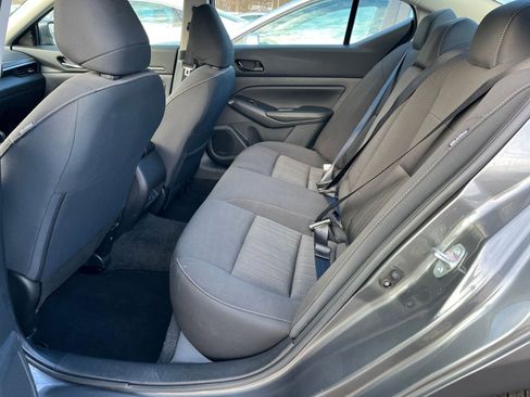 Used 2025 Nissan Altima 2.5 SV image 21