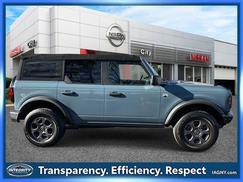 Used 2022 Ford Bronco Big Bend image 2