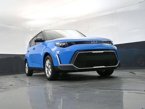 Certified 2024 Kia Soul S FWD image 25