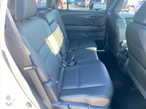 Used 2023 Honda Passport EX-L image 25