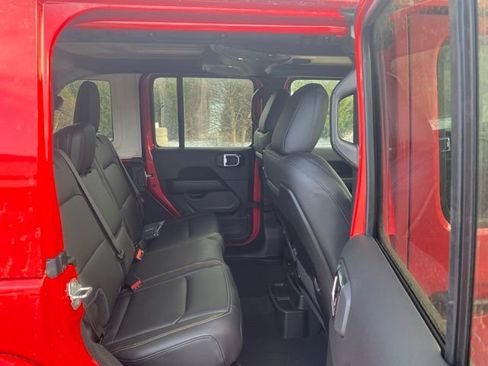 New 2026 Jeep Wrangler Unlimited Sahara AWD/4WD image 31