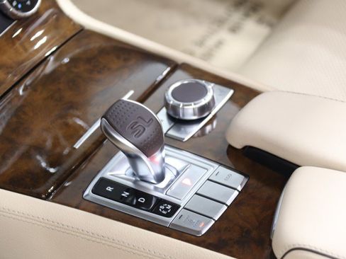 Used 2013 Mercedes-Benz SL 550 w/ Premium Pkg image 57