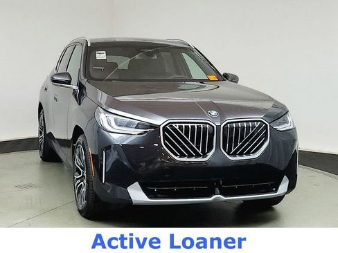 Used 2025 BMW X3 xDrive30i w/ Premium Package image 2