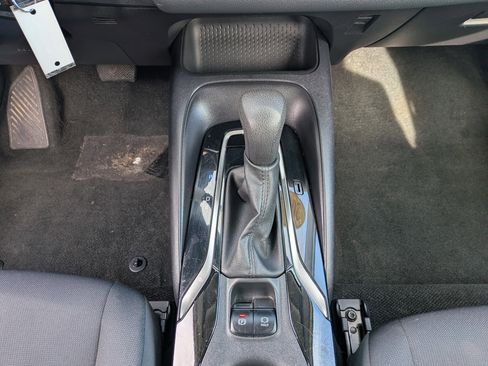 Certified 2022 Toyota Corolla LE image 29