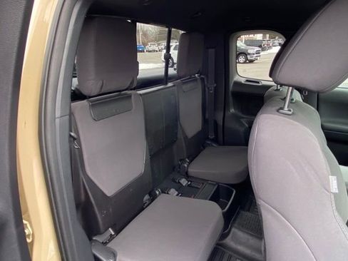 Used 2019 Toyota Tacoma TRD Off-Road image 23