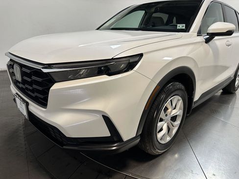 Used 2025 Honda CR-V LX image 7