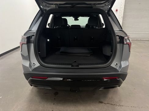 Used 2026 Chevrolet Equinox RS FWD image 23