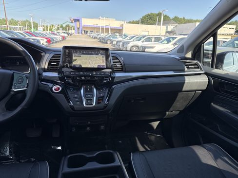 Certified 2024 Honda Odyssey Elite image 35