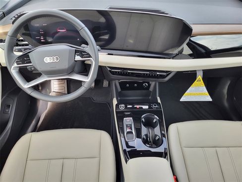 New 2025 Audi Q6 e-tron Premium image 9