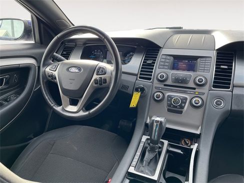 Used 2015 Ford Taurus SEL image 10