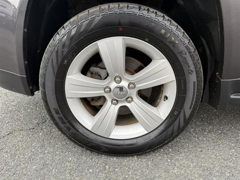 Used 2015 Jeep Compass High Altitude image 9