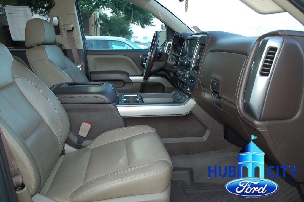 Used 2018 Chevrolet Silverado 1500 LTZ Z71 w/ LTZ Plus Package AWD/4WD image 16