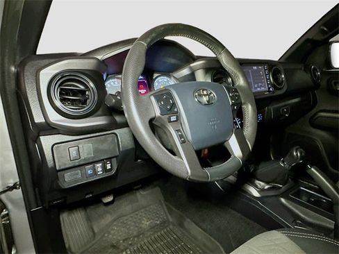 Used 2020 Toyota Tacoma TRD Sport image 23