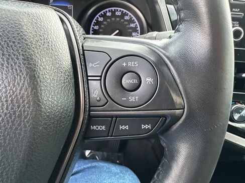 Used 2024 Toyota Camry SE w/ Convenience Package image 34