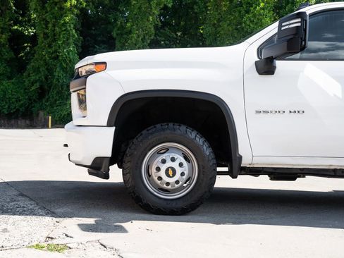 Used 2022 Chevrolet Silverado 3500 W/T w/ WT Convenience Package AWD/4WD image 3