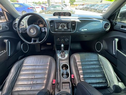 Used 2013 Volkswagen Beetle 2.0T FWD image 32
