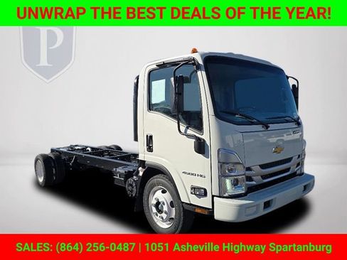 New 2025 Chevrolet Low Cab Forward image 2