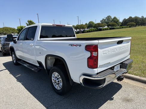 Certified 2025 Chevrolet Silverado 2500 LT w/ Convenience Package AWD/4WD image 8