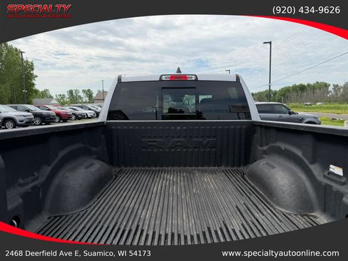 Used 2019 RAM 1500 Big Horn AWD/4WD image 11