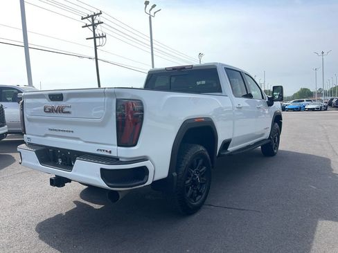 Used 2024 GMC Sierra 2500 AT4 w/ AT4 Premium Plus Package image 5