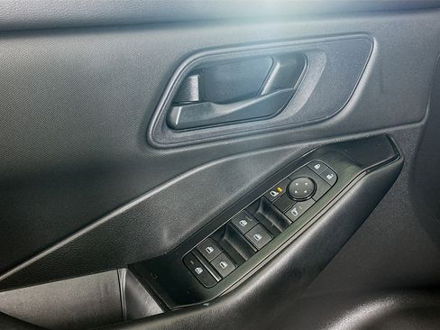 Used 2024 Nissan Rogue S FWD image 15