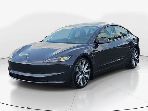 Used 2025 Tesla Model 3 Long Range AWD/4WD image 11