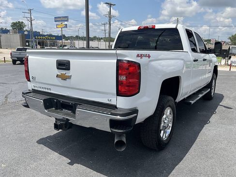 Used 2015 Chevrolet Silverado 2500 LT w/ LT Convenience Package AWD/4WD image 5