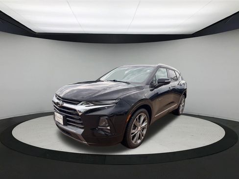 Used 2020 Chevrolet Blazer Premier w/ Driver Confidence II Package AWD/4WD image 3