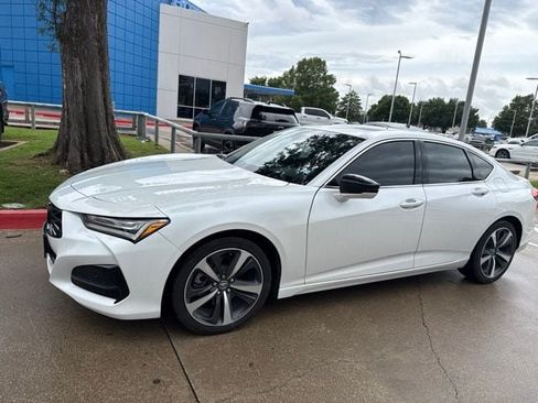 Used 2024 Acura TLX w/ Technology Package FWD image 4