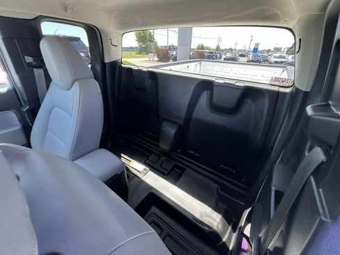 Used 2022 Chevrolet Colorado W/T w/ WT Convenience Package RWD image 20