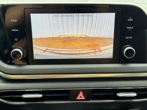 Used 2022 Hyundai Sonata SEL w/ Preferred Accessory Package FWD image 24