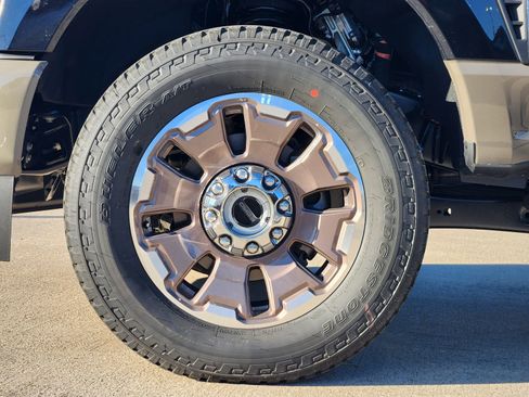 New 2026 Ford F250 King Ranch w/ FX4 Off-Road Package image 12