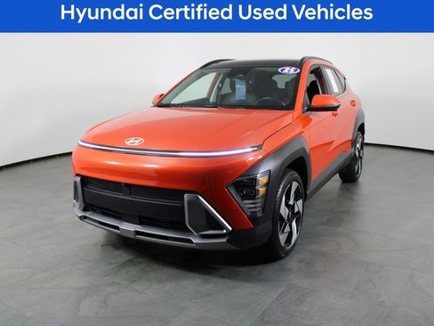 Certified 2025 Hyundai Kona Limited AWD/4WD image 2