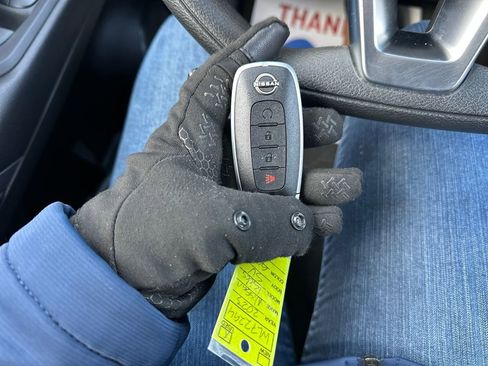 Certified 2023 Nissan Kicks SV image 27