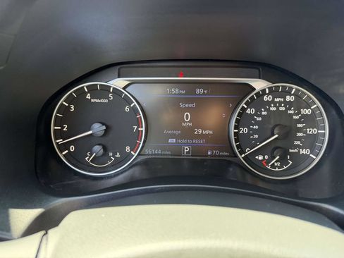 Used 2024 Nissan Altima 2.5 SR FWD image 28