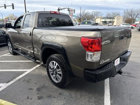 Used 2012 Toyota Tundra 4x4 Double Cab w/ Tow Pkg image 3