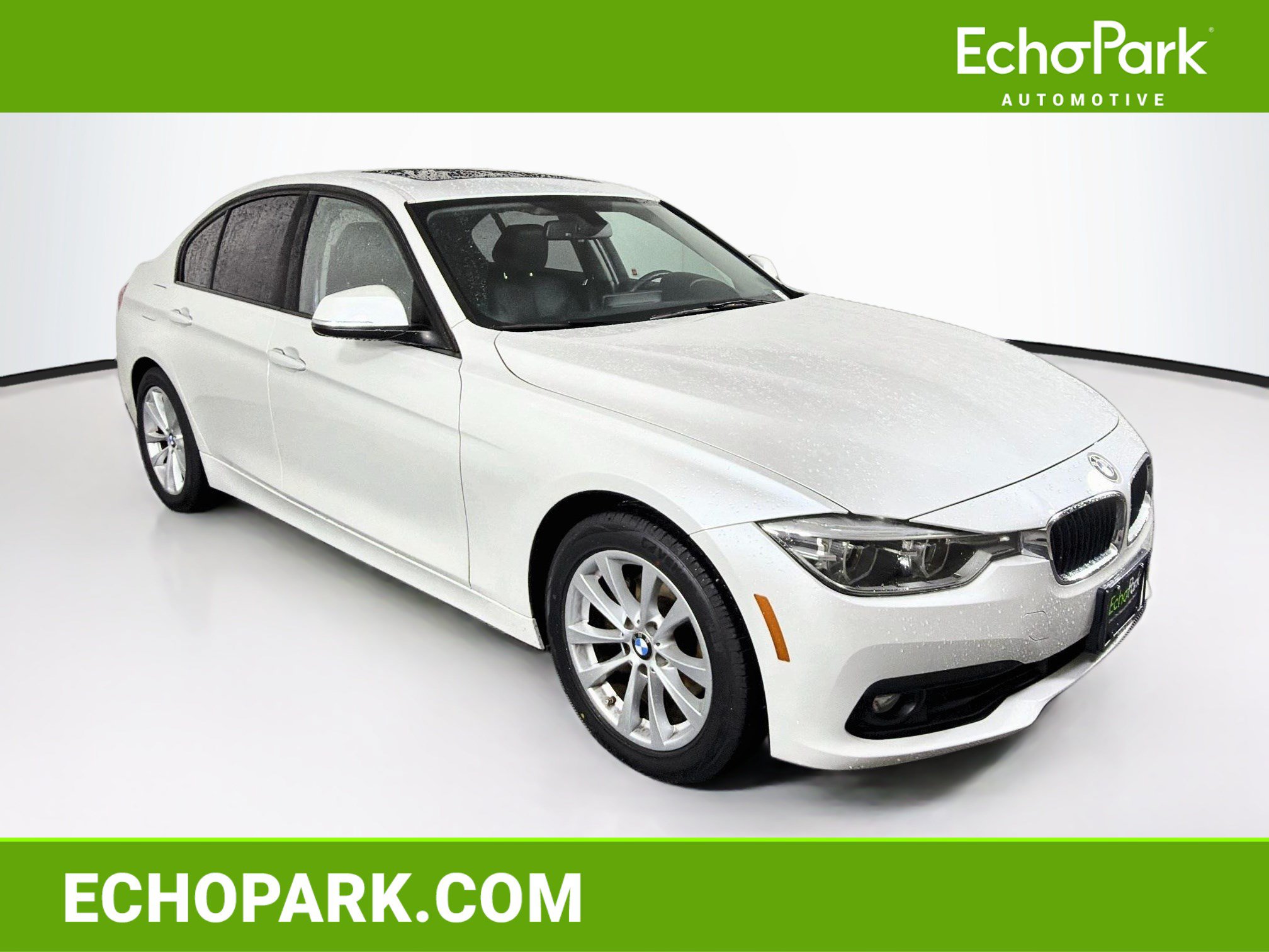 Used 2018 BMW 320i Sedan RWD image 1