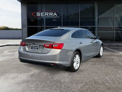 Used 2018 Chevrolet Malibu LT FWD image 5