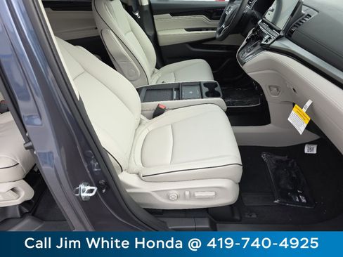 New 2026 Honda Odyssey Touring image 23