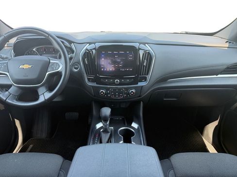Used 2022 Chevrolet Traverse LT AWD/4WD image 12