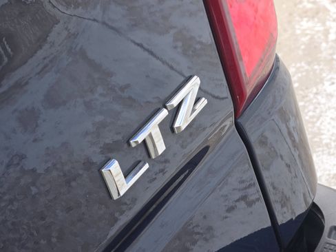 Used 2022 Chevrolet Silverado 1500 LTZ image 13