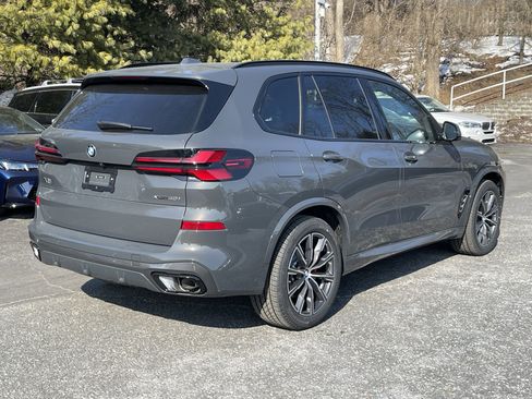 New 2026 BMW X5 xDrive40i w/ M Sport Package image 4