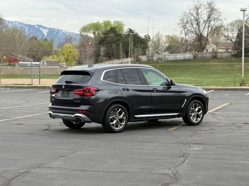 Used 2024 BMW X3 xDrive30i w/ Premium Package image 5