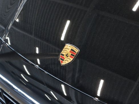 Used 2023 Porsche Cayenne Turbo AWD/4WD image 26