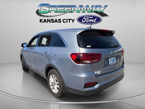 Used 2020 Kia Sorento LX AWD/4WD image 5