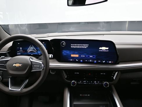 New 2026 Chevrolet Suburban LT w/ Comfort Package image 19